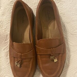 Clarks Women's Brown Leather Loafers